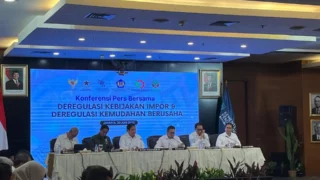 Kementerian Perdagangan Saat Konferensi Pers Bersama 'Deregulasi Kebijakan Impor & Deregulasi Kemudahan Berusaha'